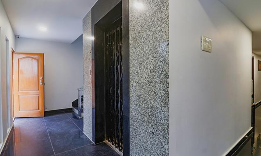 FabHotel Frenotel - Madhapur