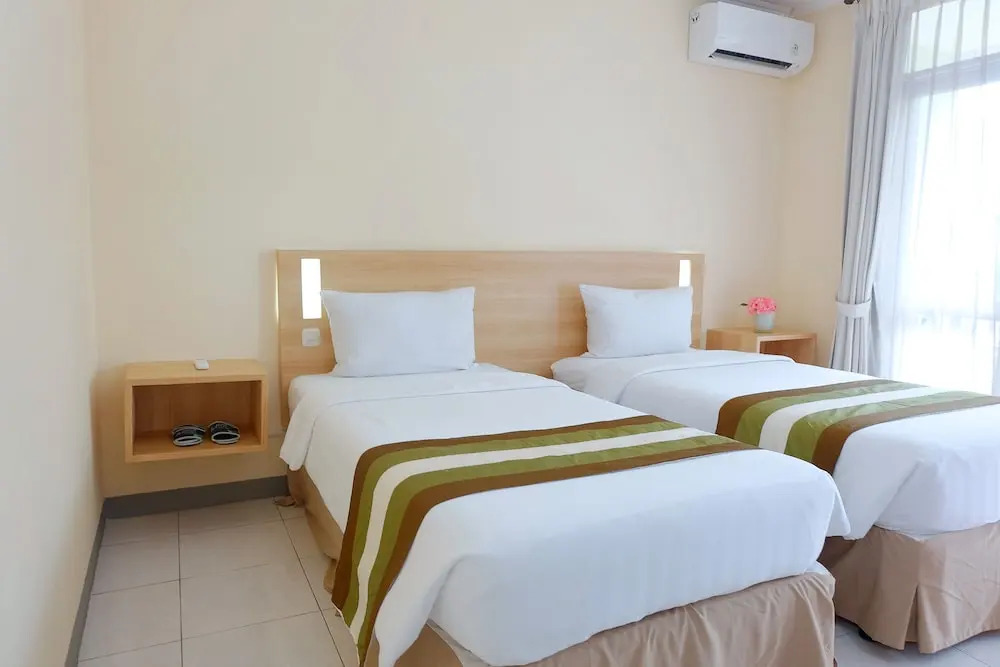 Whiz Residence Darmo Harapan Surabaya