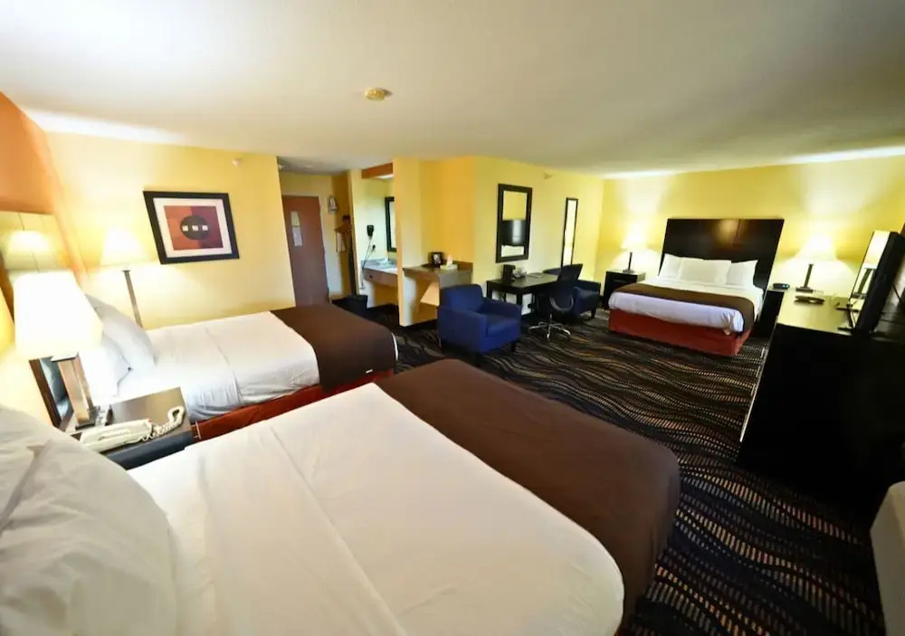 Rock Island Inn & Suites Streator , IL