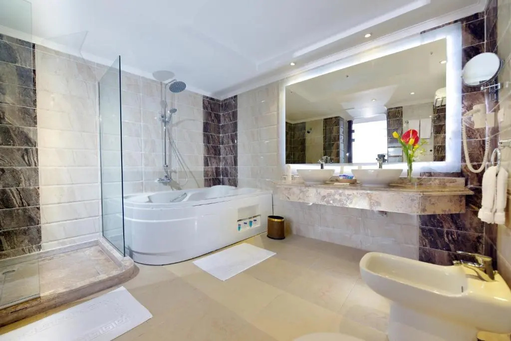 Отель Sea Beach Edge By Rotana