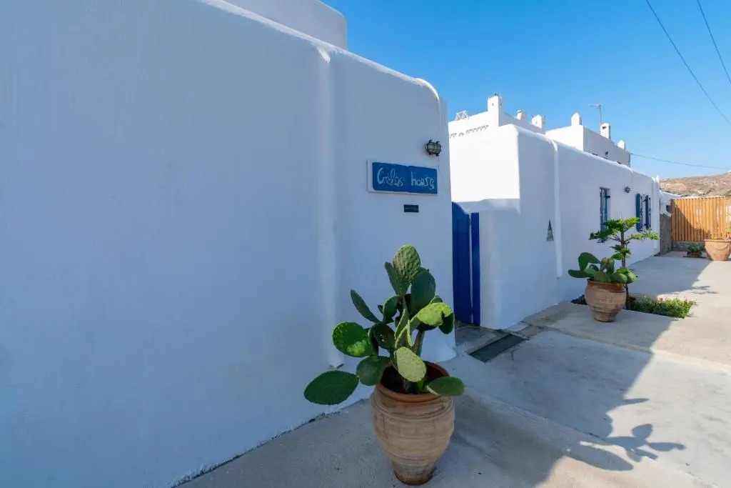 Gelos House