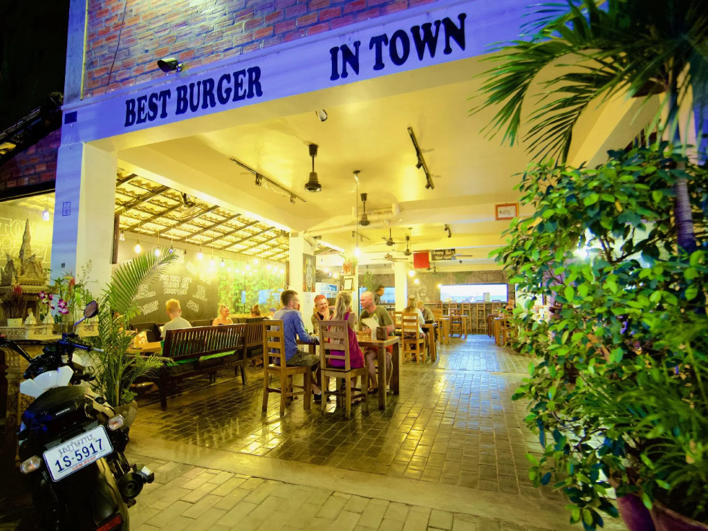 Naga Angkor Hostel