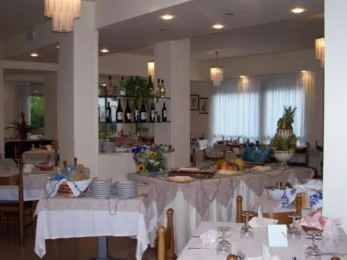 Hotel Ascot