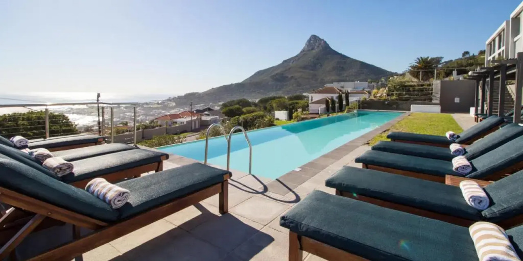 The Crystal Luxury Serviced Apartments