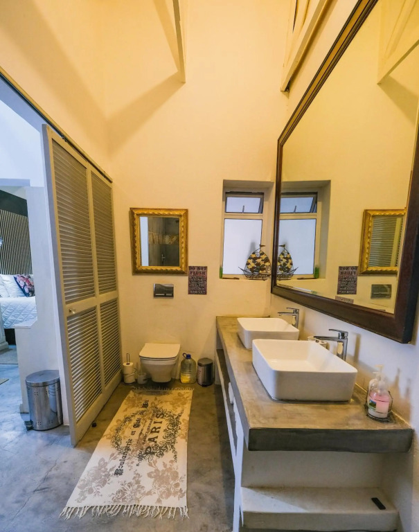 Rose Acres Guest House