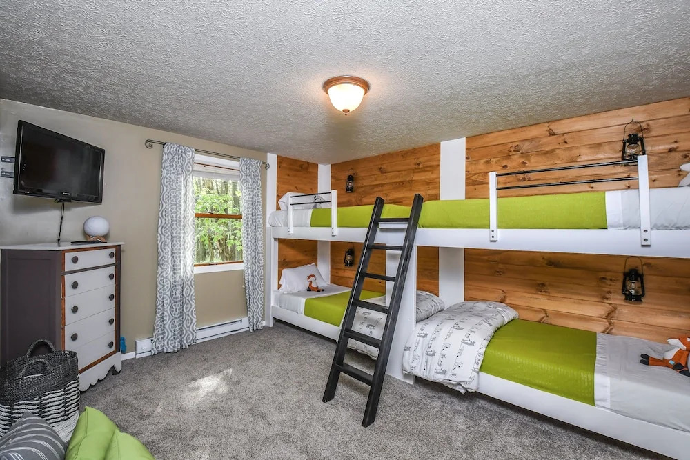 The Happy Cabin