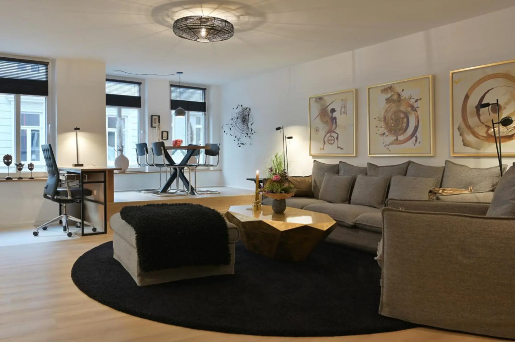 NEU RENOVIERT - Luxus Ferienwohnung in der Fußgängerzone - STADTBLICK