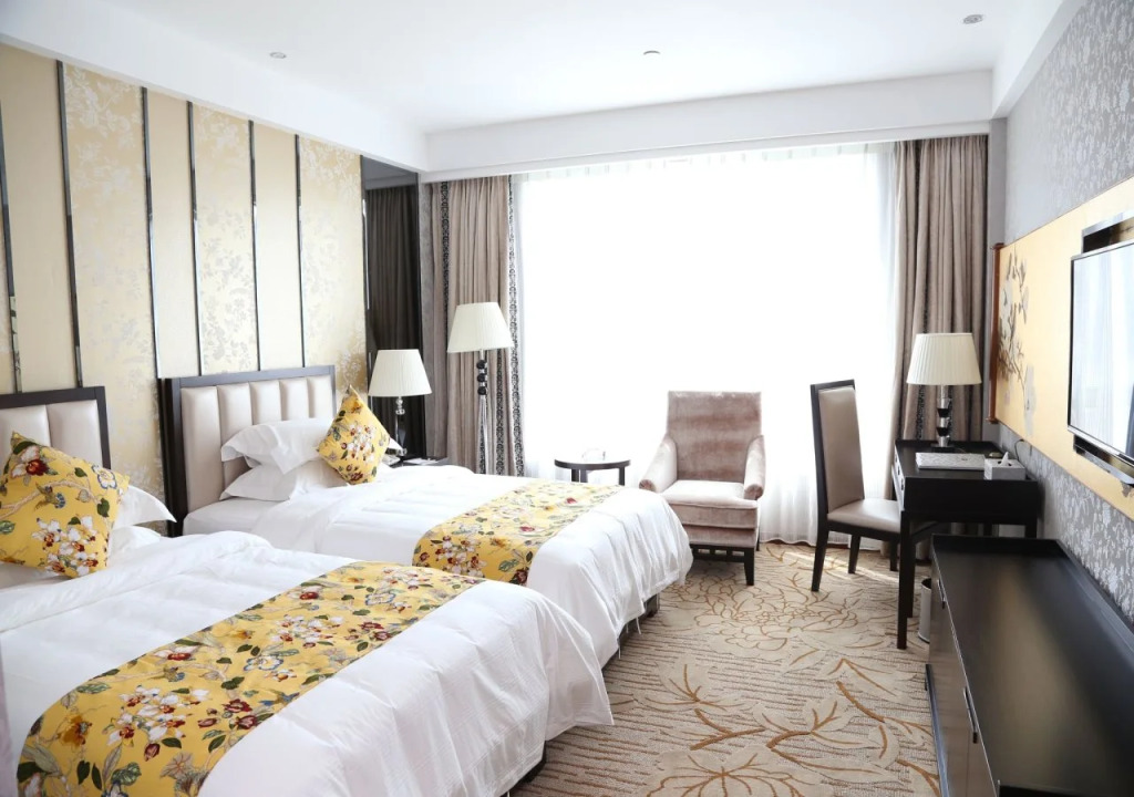 Sky Line Hotel