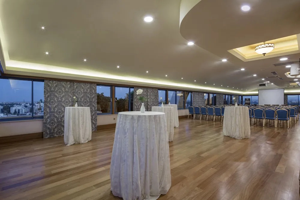 Отель Merit Lefkosa Casino & Spa