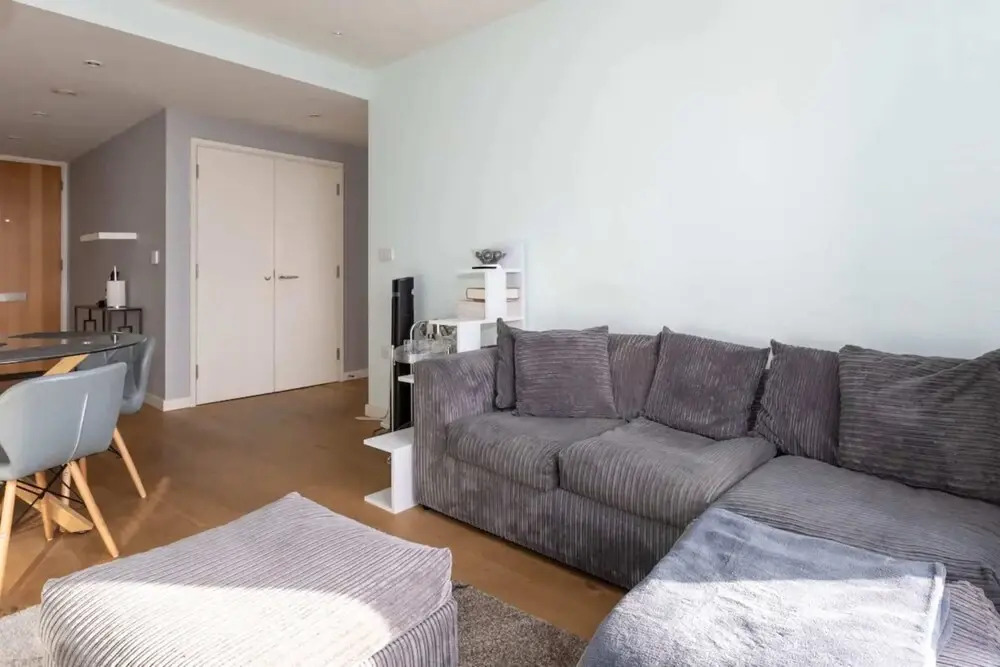 Bright 1 Bedroom Apartment in Elephant and Castle