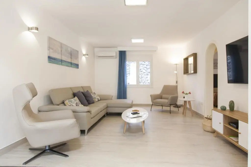 Villa Aphrodite and Villa Apollo 4 bedroom