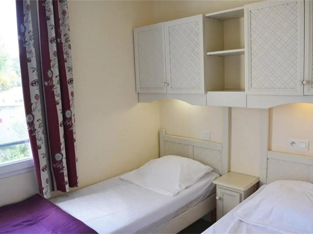 Maison Grospierres, 3 pièces, 6 personnes - FR-1-382-13