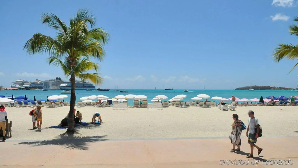 Holland House Beach Hotel