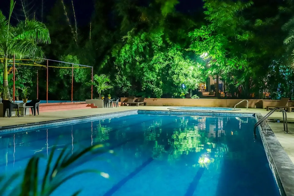 Jharana Jungle Lodge