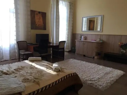 Marxim Apartments