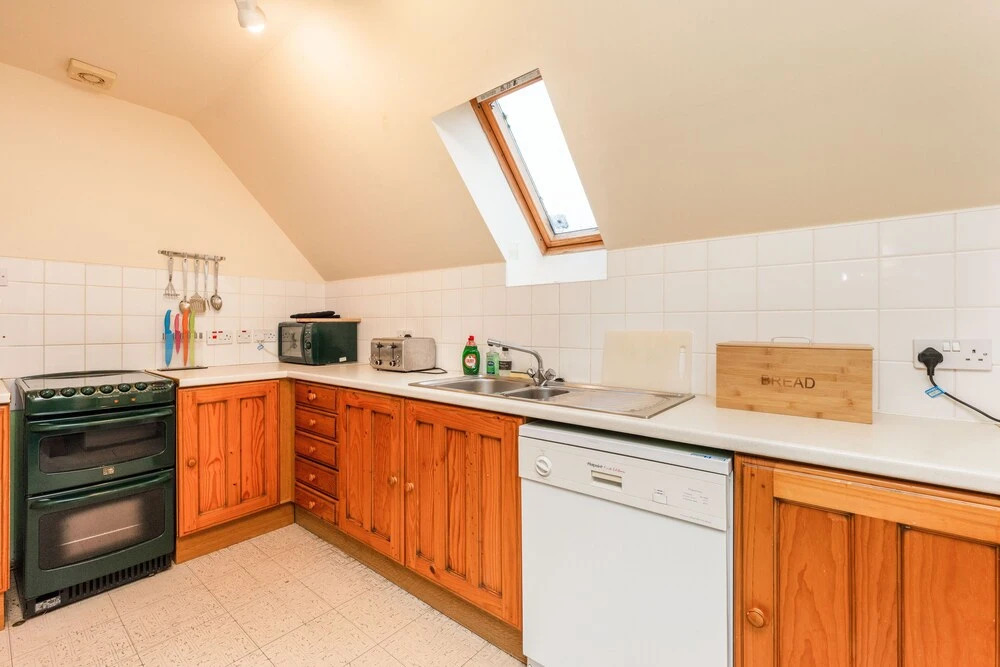 2 Bedroom Lodge With Hot Tub Sauna , Full Kitchen, Lounge, 2 Bathrooms