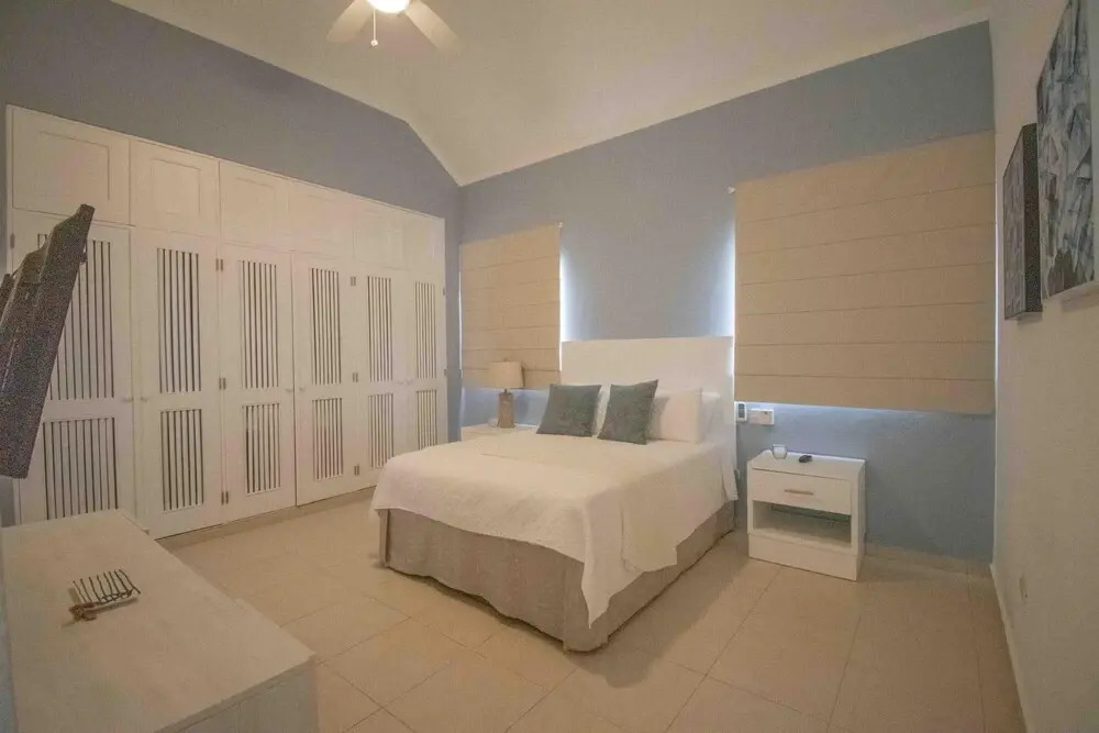 Colorful Golf-front Villa With Private Pool in Exclusive Beach Resort