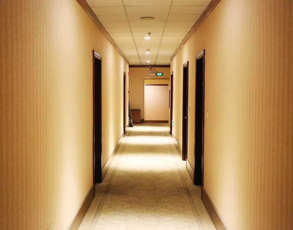 Atour Hotel Dalian Development Zone Jinma Road