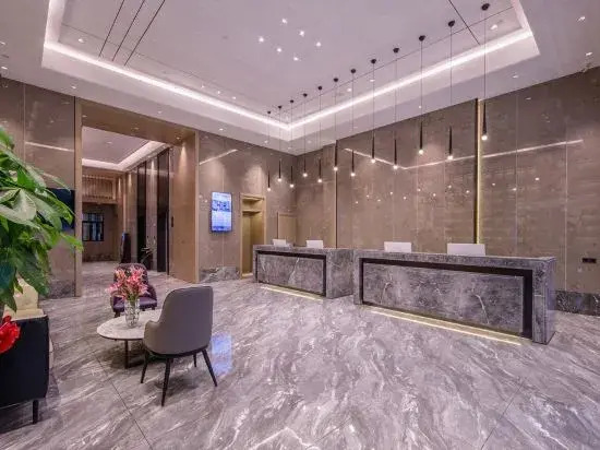 Yizhe Hotel (Ningming)