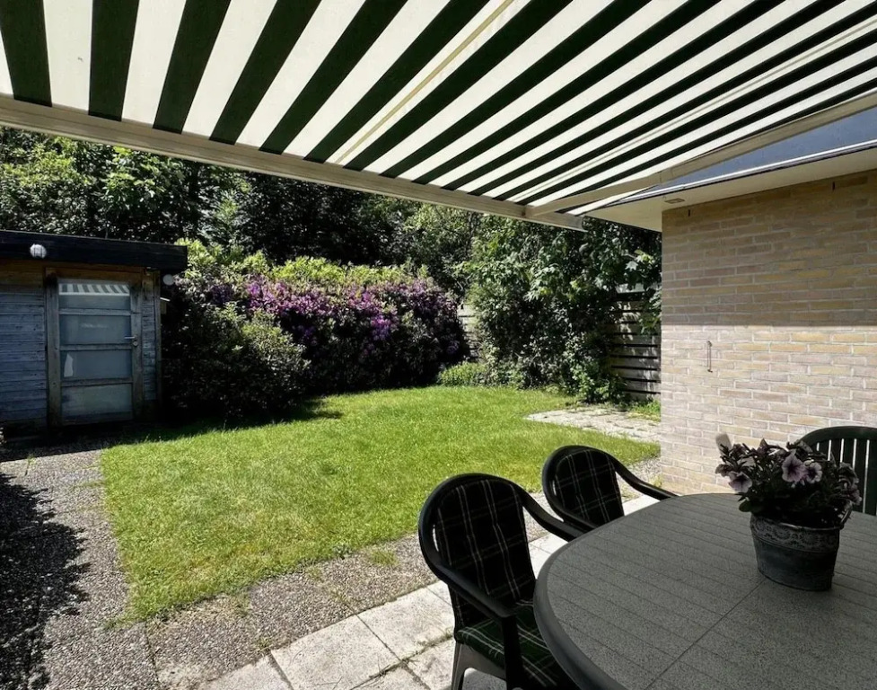 Holiday home for 6 in Sint Maartenszee