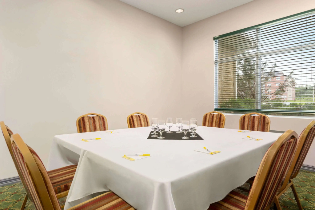Days Inn by Wyndham Oromocto Conference Centre
