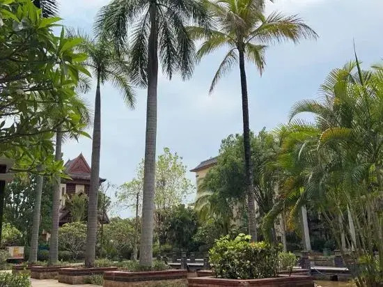Jinghong Shangpin Hotel
