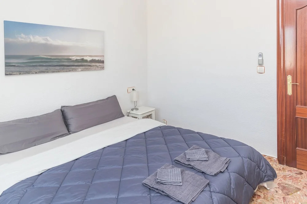 Beachfront 4BR Big groups or 2 families