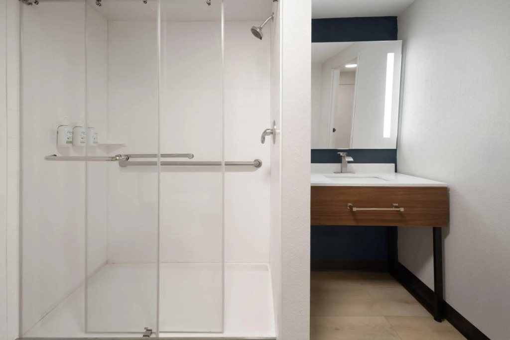 Wingate by Wyndham Dublin Near Claytor Lake State Park
