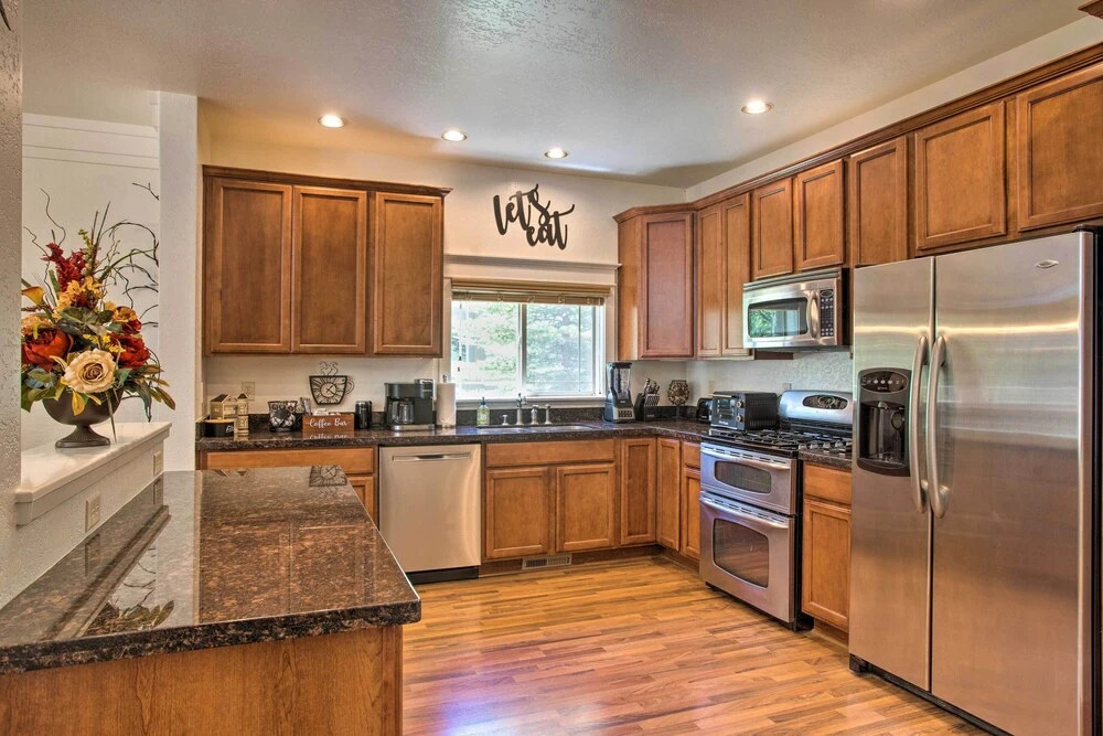 Flagstaff Hideaway: Private Hot Tub, 4 Mi to Dtwn!