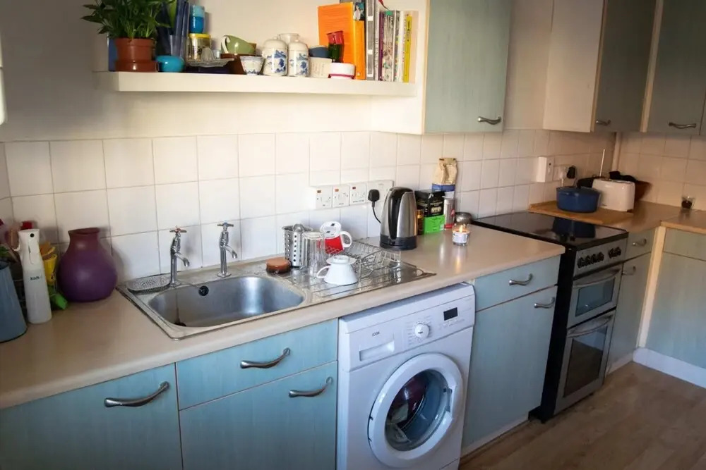1 Bedroom Flat near DLR