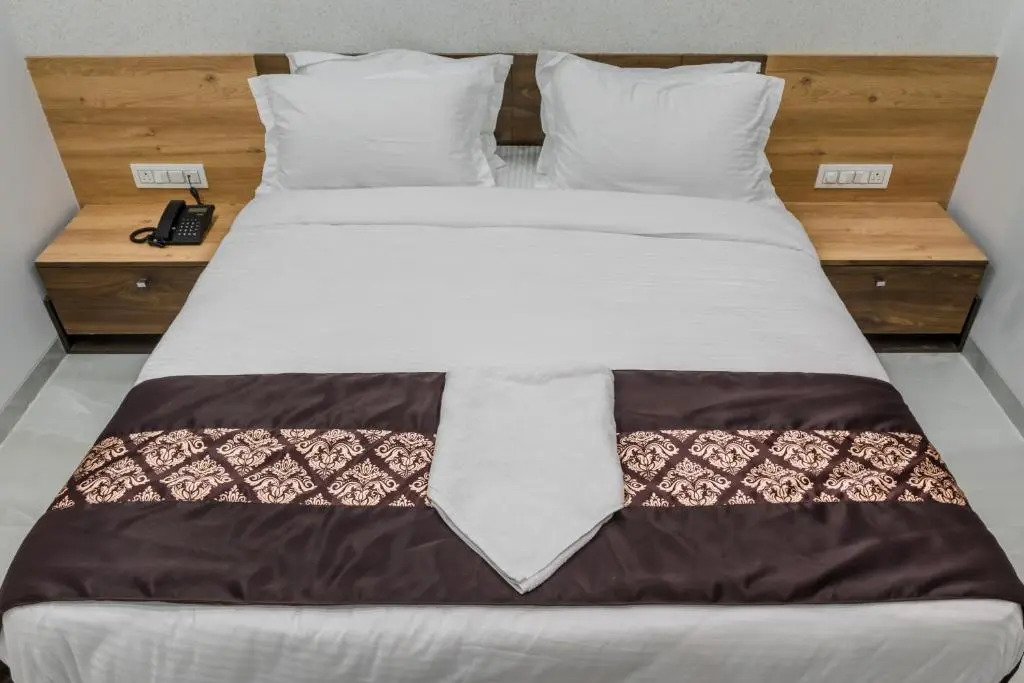 Meridian Hotel & Banquet