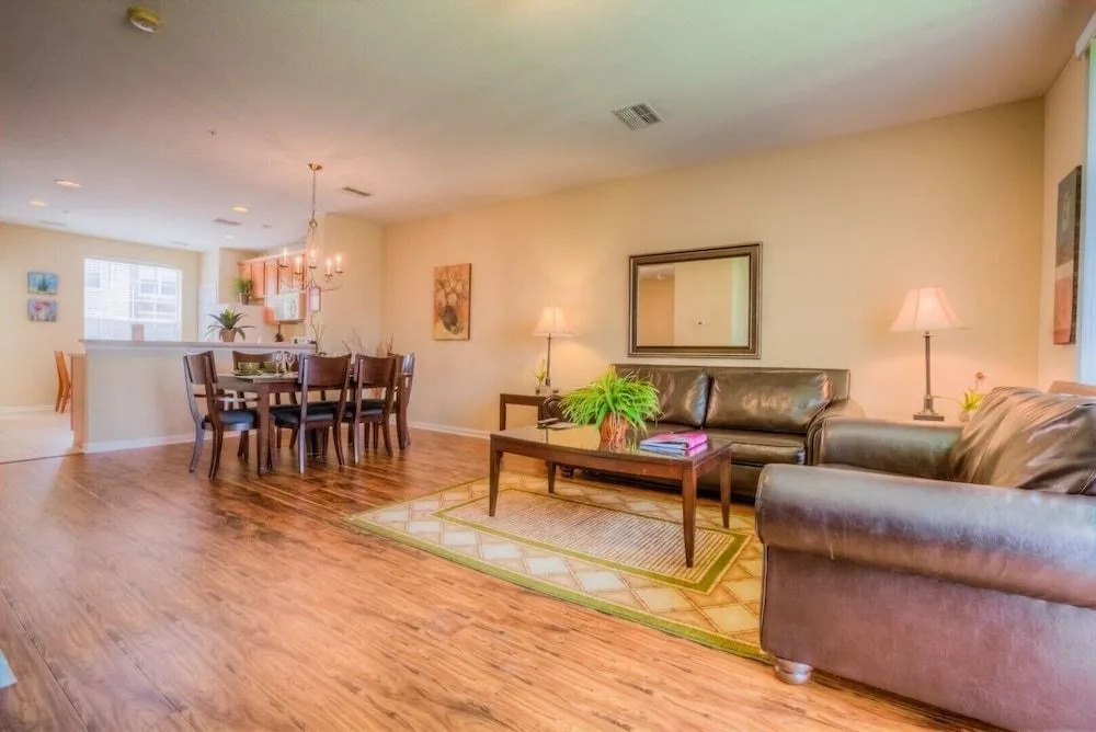 Gorgeous Townhome w FREE Resort Access
