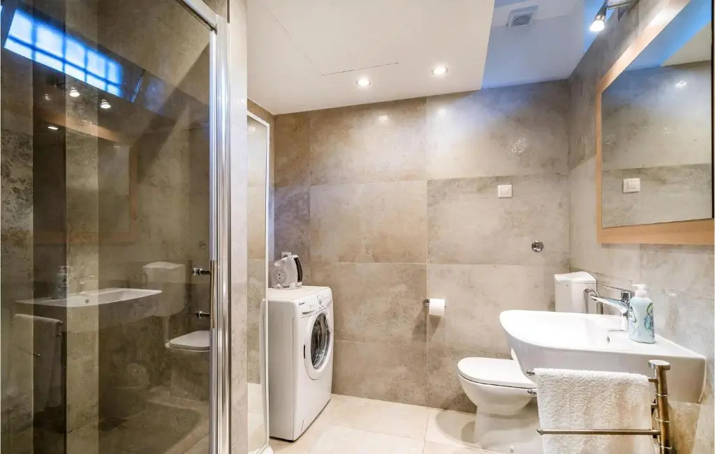 3 Bedroom Amazing Home In Dubrovnik