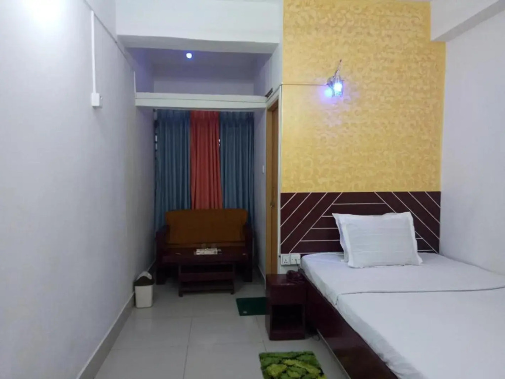 Shopnonir Hotel & Restaurant