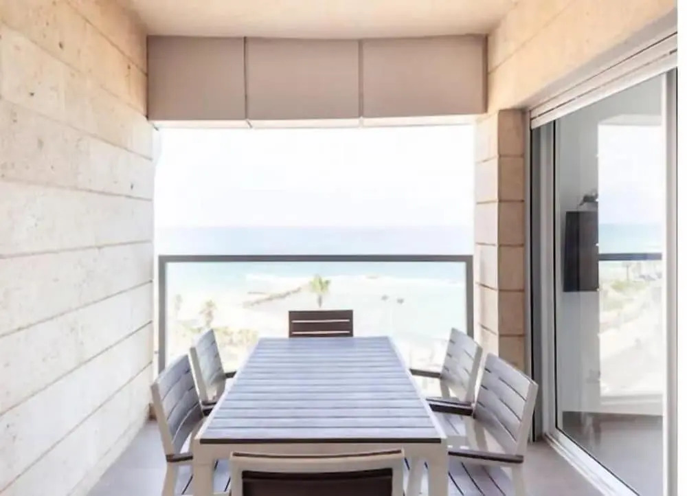 Amazing Sea View 3 BR APT Iconic Tower