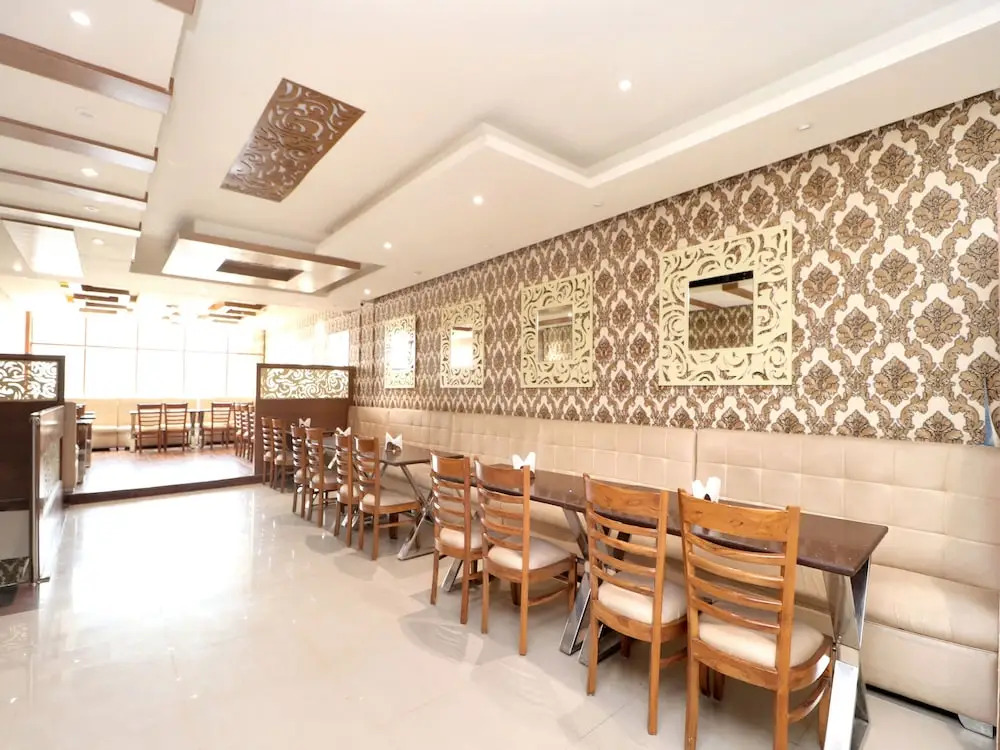 OYO 16462 Hotel Fb