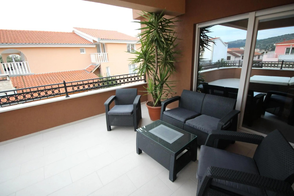 Lux Haus