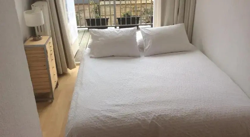 B&B Glancingview
