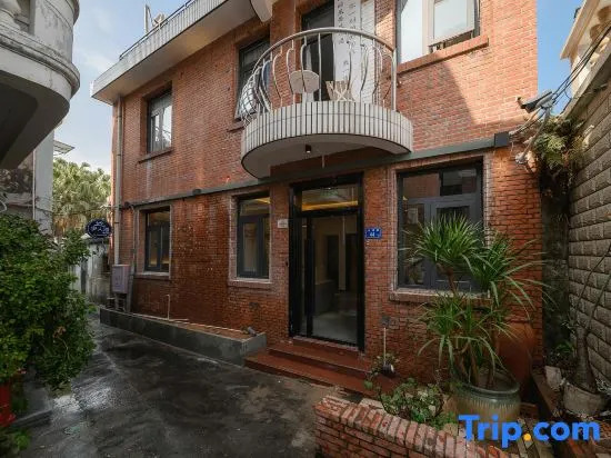 Yirenhai Audio and Video Homestay (Gulangyu Wujing Road Branch)