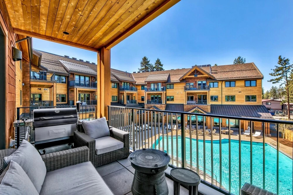 Luxury 3Br Residence Steps From Heavenly Village and Gondola Book 7 Nights for 10% Off by Redawning