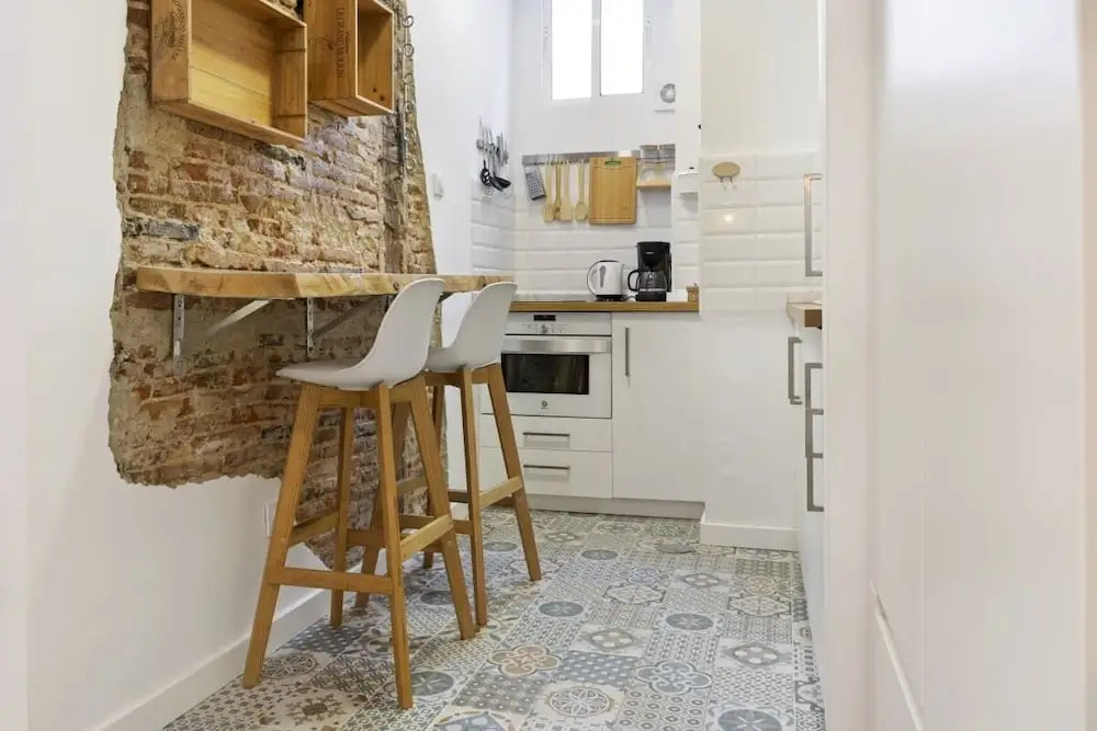Space-saving Designer Apartment With One Bedroom in Chamberí, Madrid