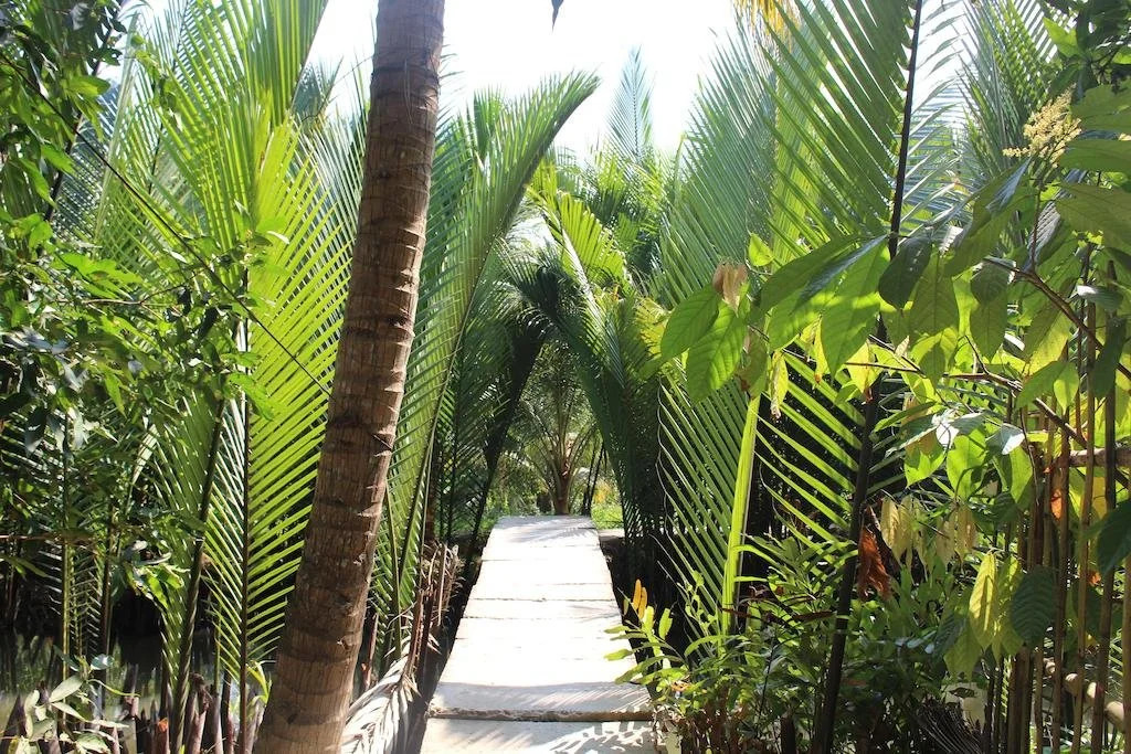 Tra Vinh Lodge