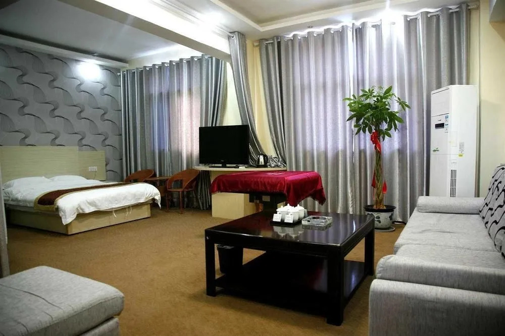 Qicai Express Hotel