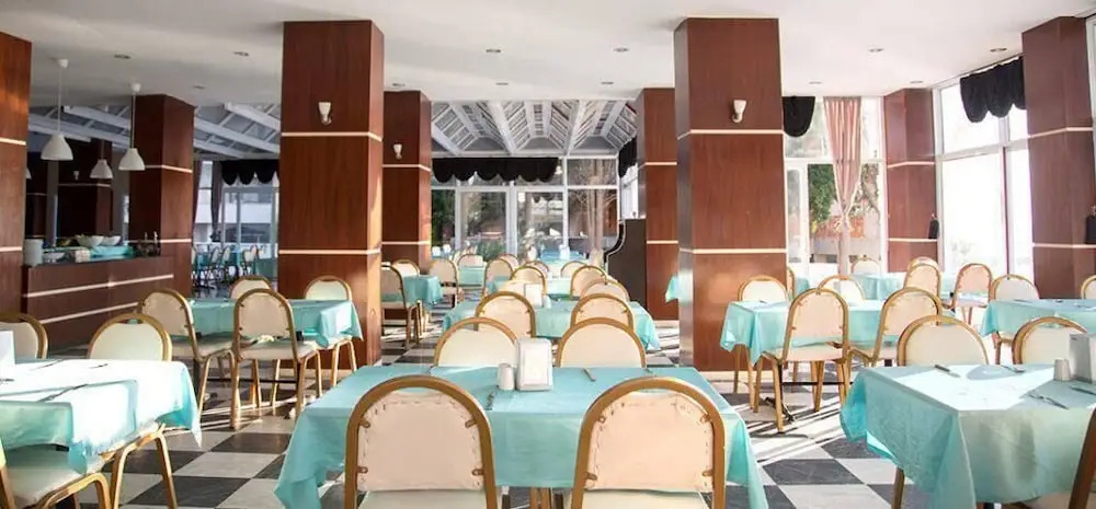 Bella Pino Beach Club Hotel