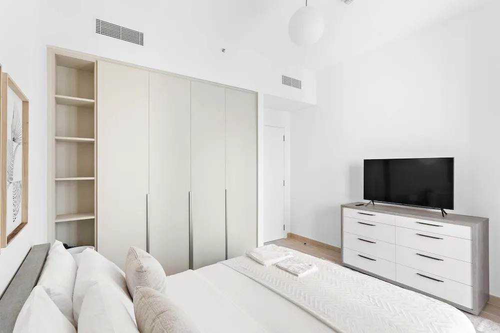 Silkhaus Stylish 1bdr With Pool Balcony Dubai Creek Harbour
