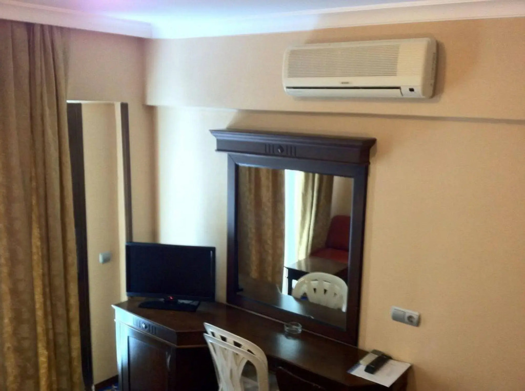 Oasis Otel