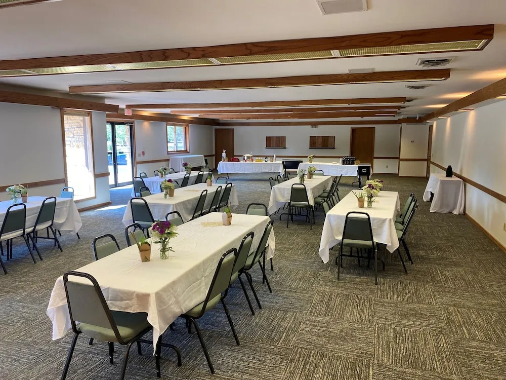 Spring Valley Inn