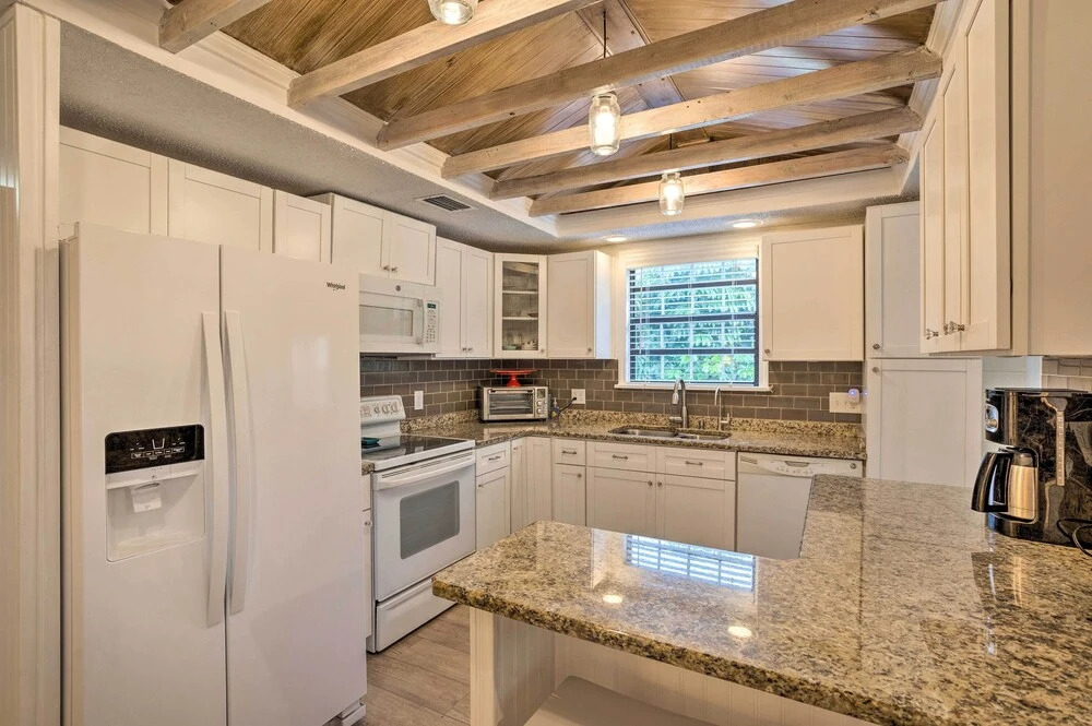 Charming Vacation Home < 3 Mi to Stuart Beach