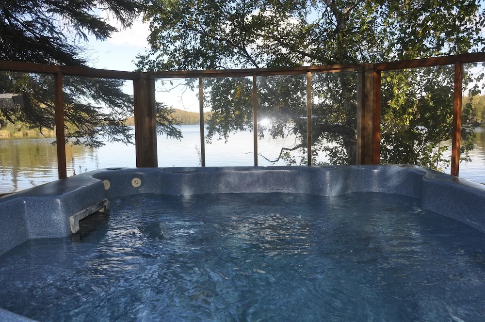 Daniels Lake Lodge B&B