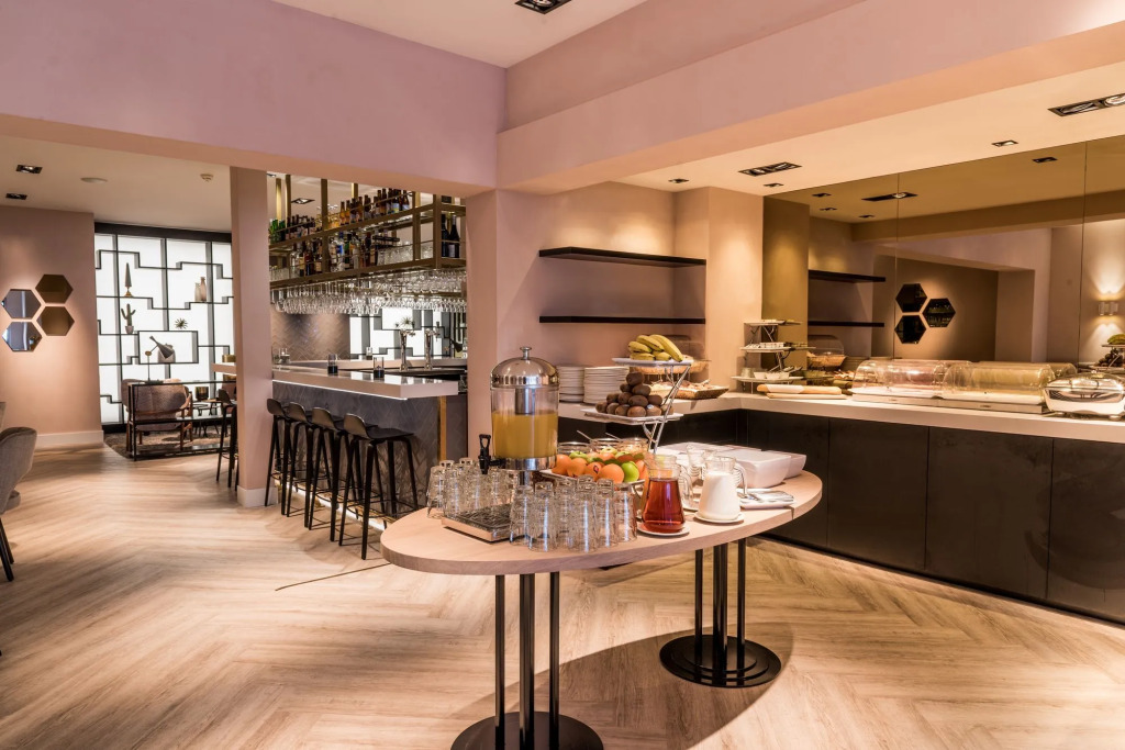 Sandton Eindhoven Centre - hotel Eindhoven city centre with private parking